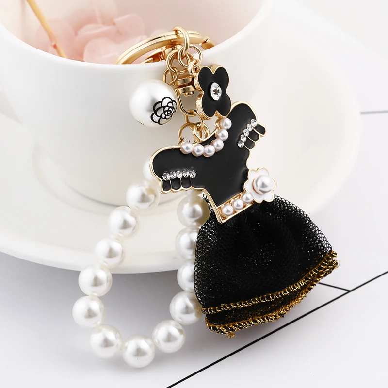 Trendy Black Pearl Keychain for Women Skirt Design Key Holder Jewelry Bag Accessory Fashionable Gift