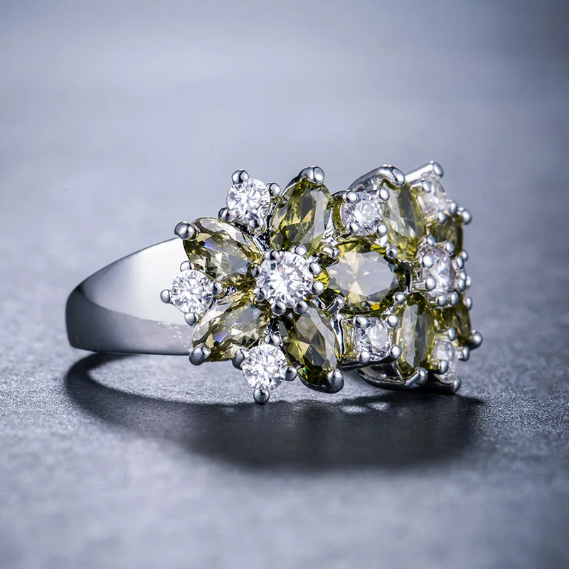 Huitan Hot Sale Cocktail Party Ring Flower Cubic Zirconia Valentine's Day Gift Fashion Jewelry Luxury Rings for Women & Lover