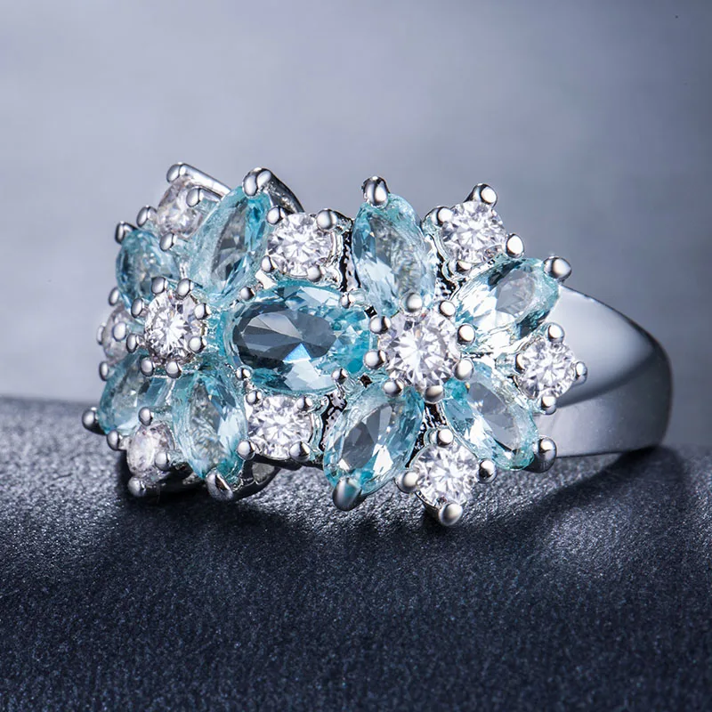 Huitan Hot Sale Cocktail Party Ring Flower Cubic Zirconia Valentine's Day Gift Fashion Jewelry Luxury Rings for Women & Lover