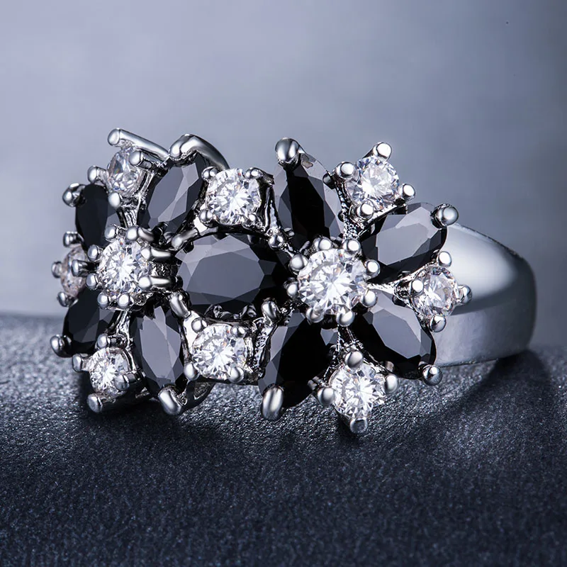 Huitan Hot Sale Cocktail Party Ring Flower Cubic Zirconia Valentine's Day Gift Fashion Jewelry Luxury Rings for Women & Lover