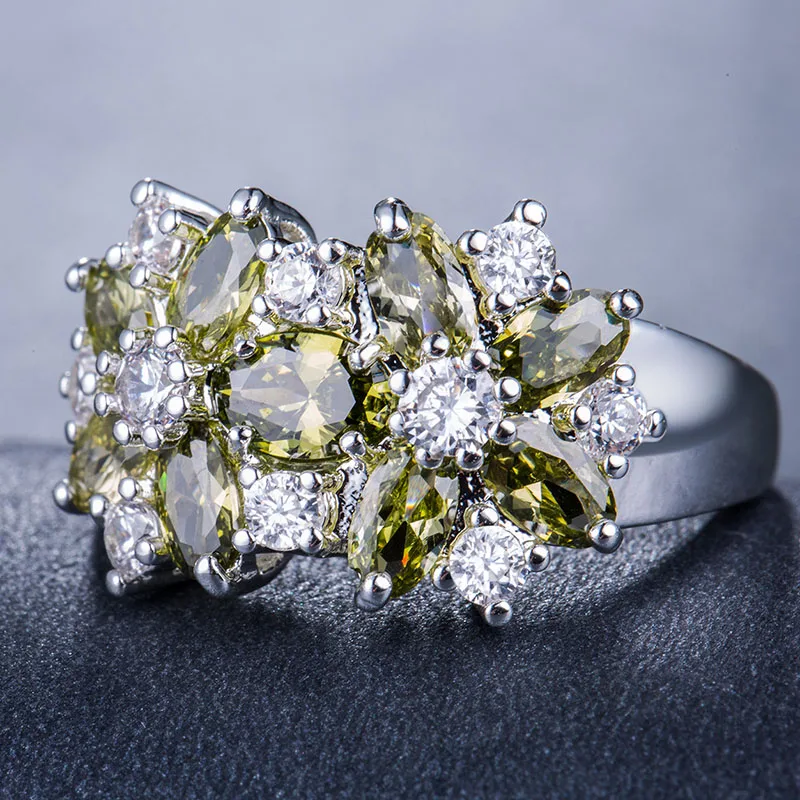 Huitan Hot Sale Cocktail Party Ring Flower Cubic Zirconia Valentine's Day Gift Fashion Jewelry Luxury Rings for Women & Lover