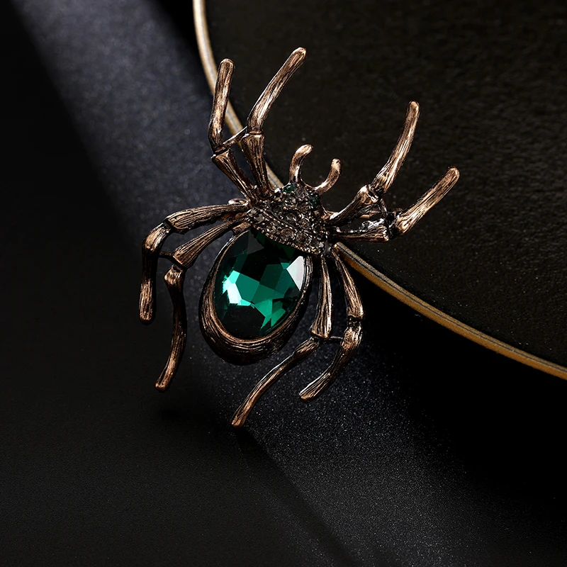 Green classic spider insect brooch crystal brooch fashion men and women banquet gift jewelry