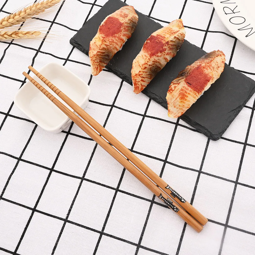 Reusable 5Pairs Set Handmade Bamboo Japanese Style Natural Wood Chopsticks Sushi Food Cat Flower Multi Color Wooden Chopsticks