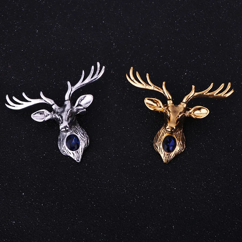 New Retro Metal Elk Brooch Pin Animal Crystal Corsage Suit Coat Lapel Pins Christmas Gifts for Men Jewelry Accessories