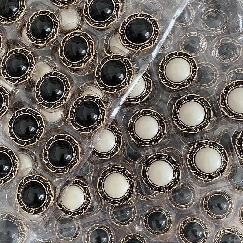 Retro Metal Buttons For Coat Jacket Women Clothing Decorative Diy Crafts 18/25mm Round Designer Embellishments Sew Button 3pcs