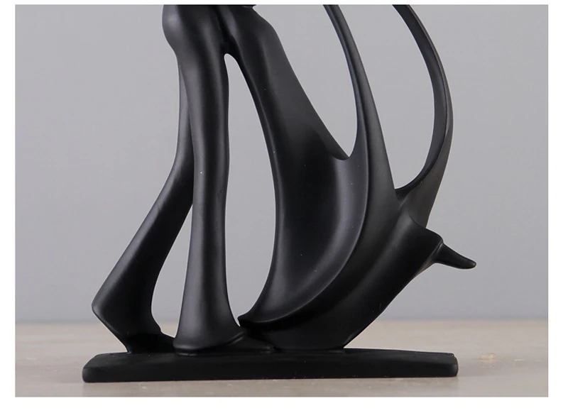 Nordic Art Dancing Couple Resin Figure Ornaments Figurines Home Decoration Accessories for Living Room Ornaments for Home Decor