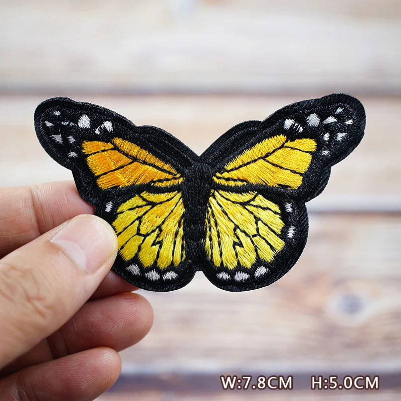 Color Butterfly Purple Pink Yellow DIY Patches Embroidery For T-Shirt Iron On Appliques Clothes Jeans Stickers Badges Parche