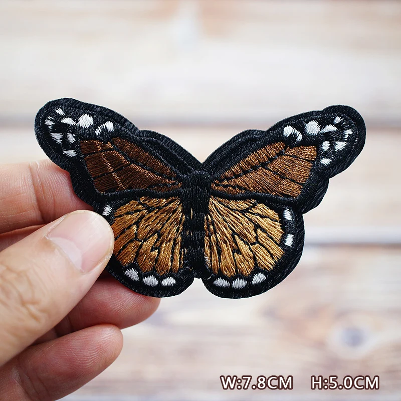 Color Butterfly Purple Pink Yellow DIY Patches Embroidery For T-Shirt Iron On Appliques Clothes Jeans Stickers Badges Parche