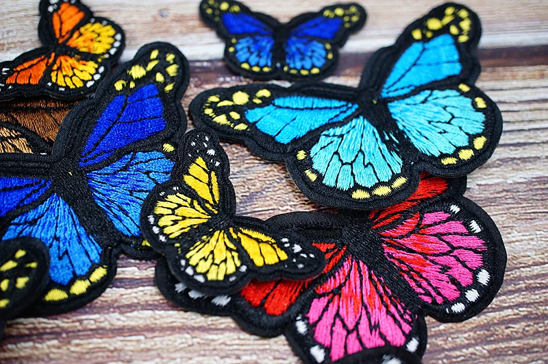 Color Butterfly Purple Pink Yellow DIY Patches Embroidery For T-Shirt Iron On Appliques Clothes Jeans Stickers Badges Parche