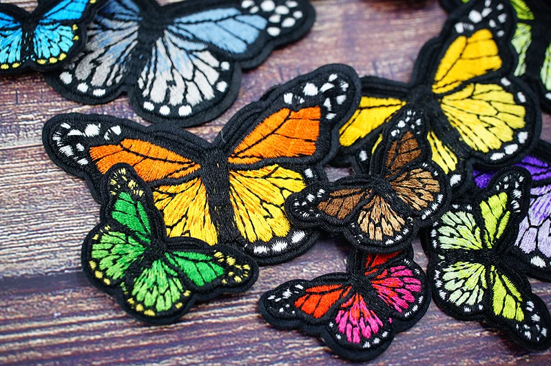 Color Butterfly Purple Pink Yellow DIY Patches Embroidery For T-Shirt Iron On Appliques Clothes Jeans Stickers Badges Parche