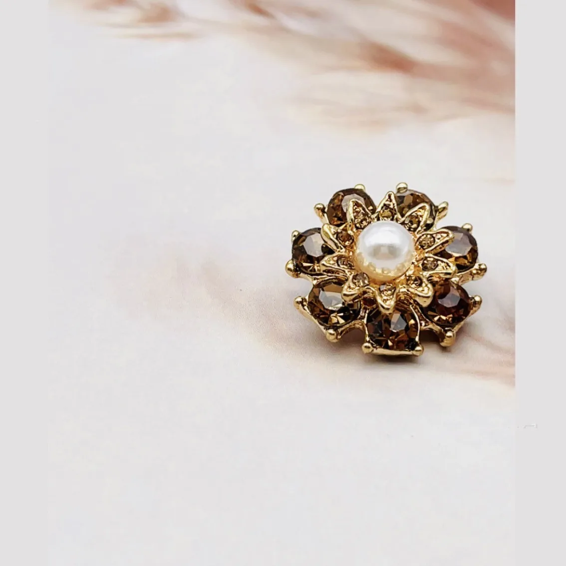 6PCS Fashion Metal Buttons For Clothing Rhinestone Alloy Pearl Exquisite Flower Button Sewing Handwork Clothes Accessories
