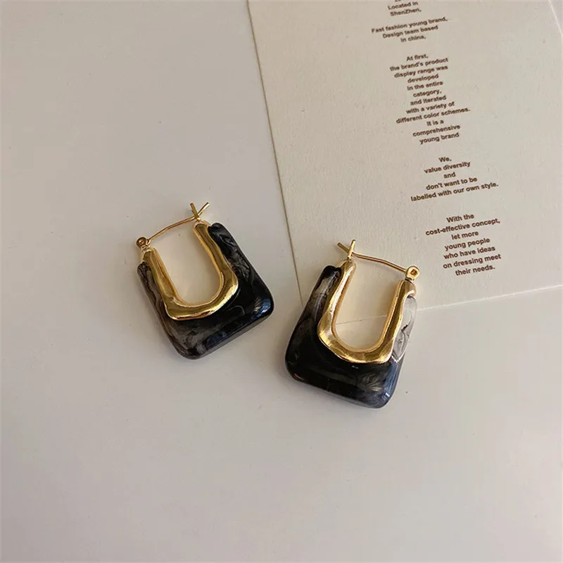 2021 New Trendy Transparent Resin Hoop Earrings for Women Girls Geometric Irregular Metal Acrylic Earrings Party Jewelry
