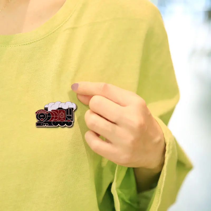 Wizarding World Magical Express Train Brooch Badge Witchcraft Wizardry Literature Bookworm Gift