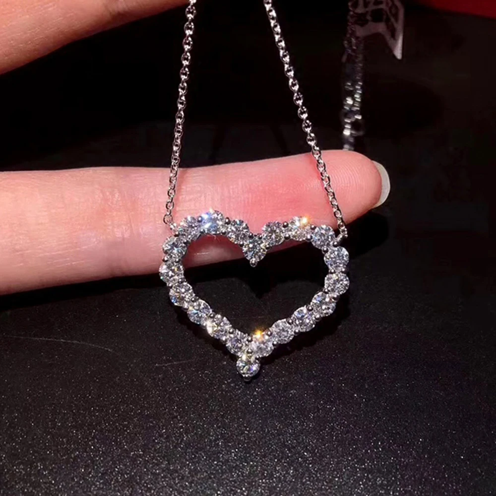 Huitan Delicate Hollow Heart Pendant Necklace Shiny Round Zircon Bridal Marriage Jewelry Versatile Statement Necklaces for Women
