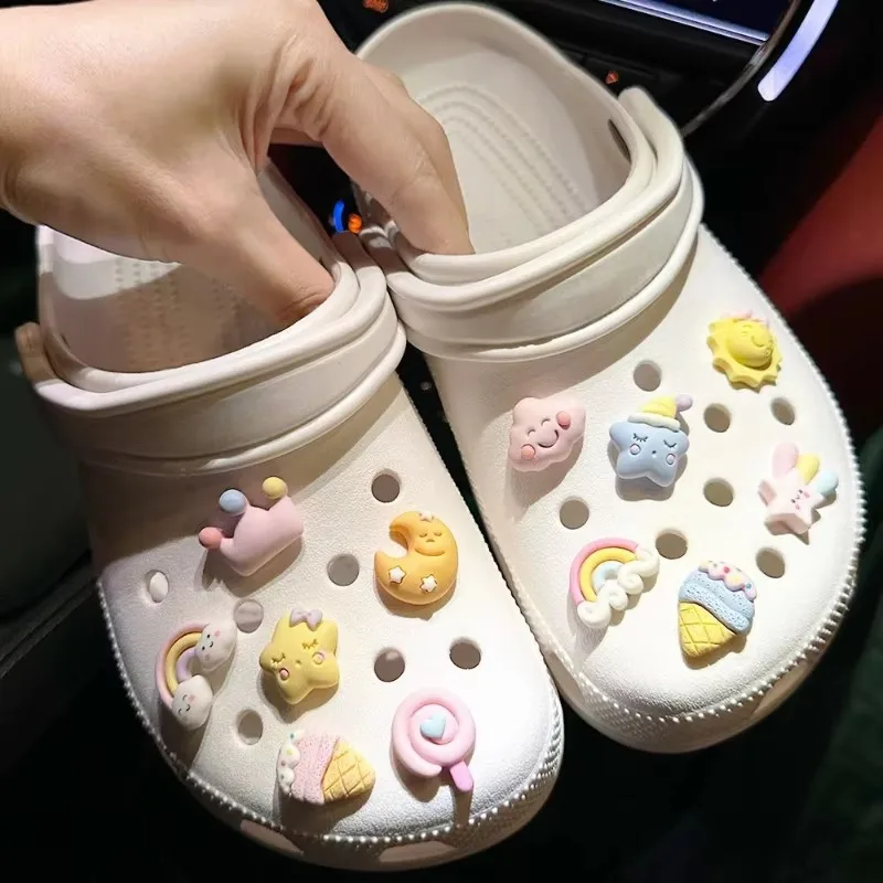 DIY Cute Animal Shoe Charms for Kids Detachable Buckle Hole Decorations Party Gift for Boys And Girls