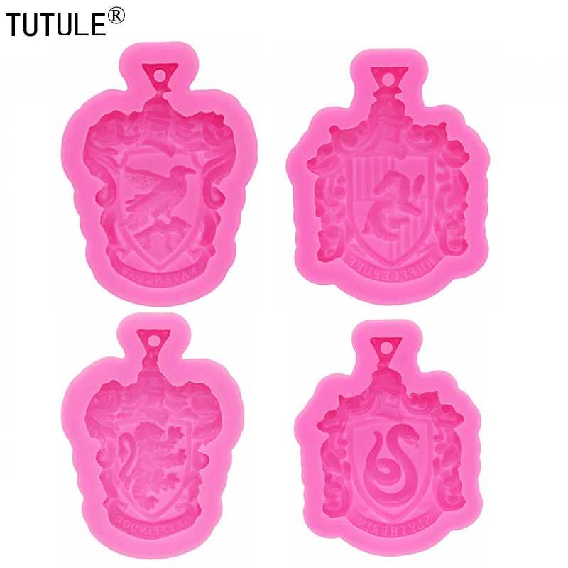 4 pcs of combination necklace pendant epoxy resin silicone molds. Keychain jewelry making gadgets. Kitchen cake baking mould