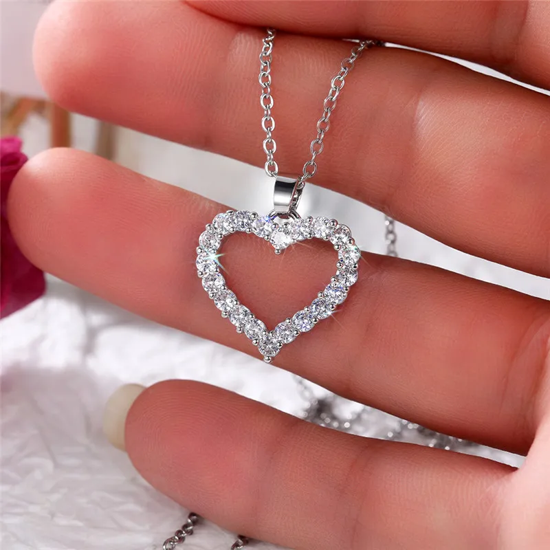 Huitan Bling Bling Princess Heart Pendant Necklace Silver Color Romantic Wedding Engagement Necklaces Trendy Jewelry for Women