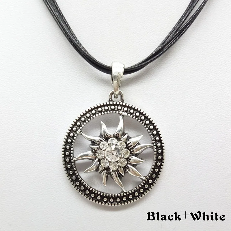 Fashion Round Vintage Sculptured Edelweiss Necklace for Women Pendant Traditional Rhinestone Rope Chain Choker Jewelry Wholesale