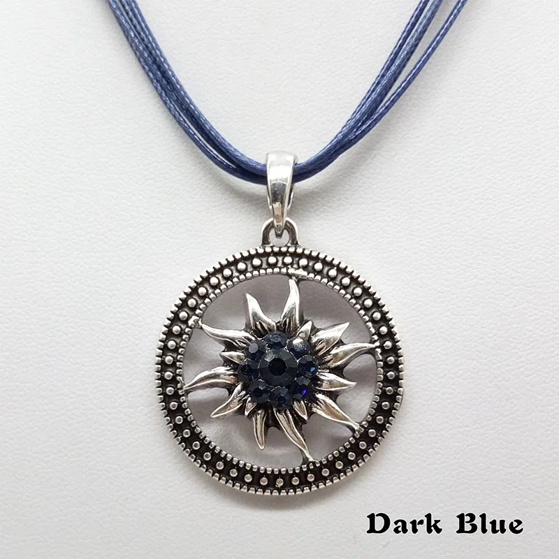 Fashion Round Vintage Sculptured Edelweiss Necklace for Women Pendant Traditional Rhinestone Rope Chain Choker Jewelry Wholesale