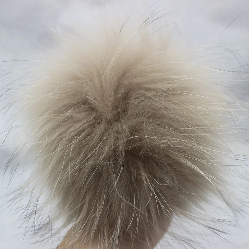 Big Colorful Fluffy Real Fox Fur Raccoon Pompoms With Button DIY Poms Balls Natural Fur Pompons For Hats Caps Shoes Whosale