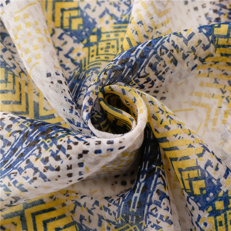 2025 Fashion Paisley Abstract Floral Tassel Viscose Shawl Scarf Lady High Quality Wrap Thin Pashmina Stole Muslim Hijab 180*90Cm