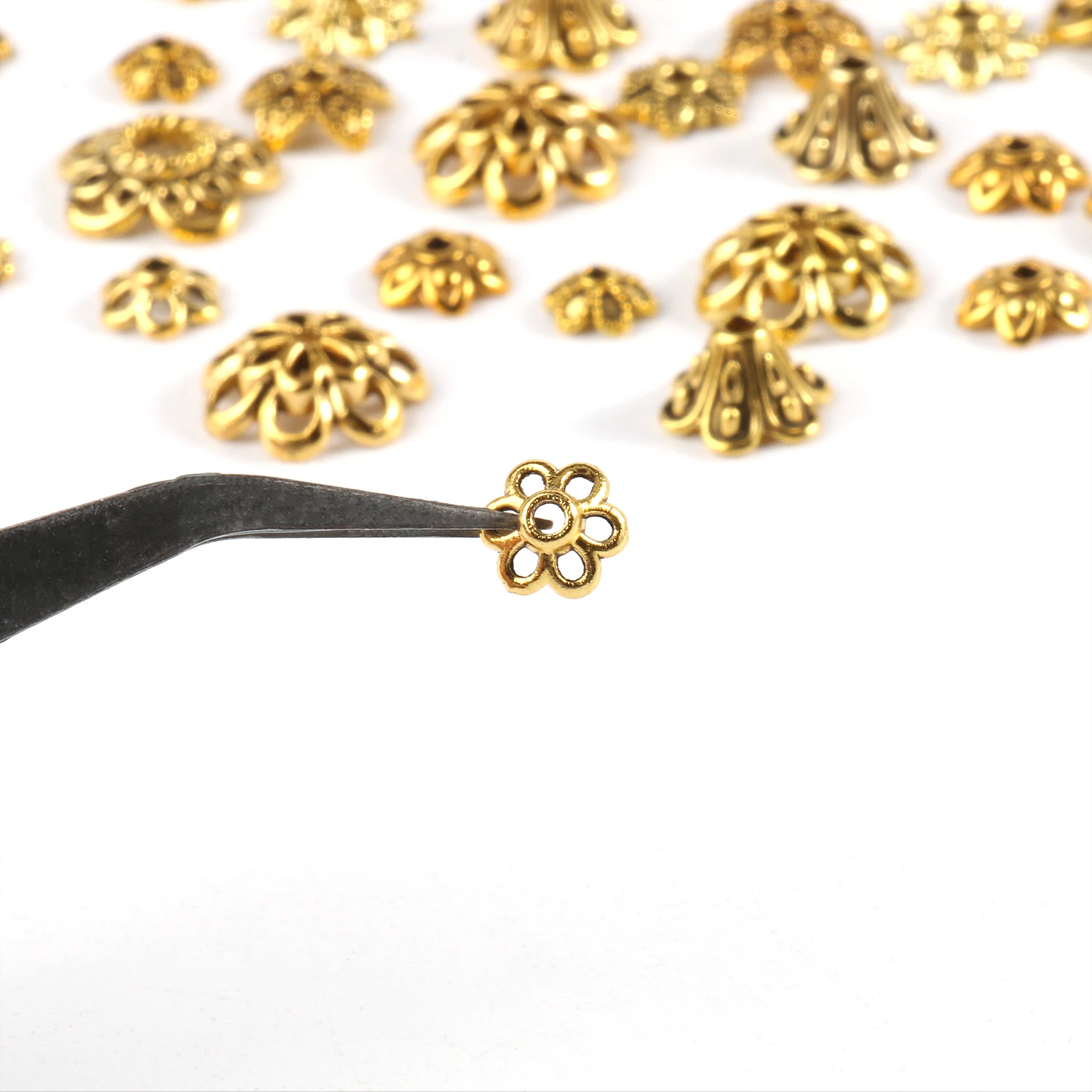 Metal Gold Color Hollow Flower Bead Caps Star Filigree Loose Spacer Caps for Earrings Bracelet Diy Jewelry Making Supplies