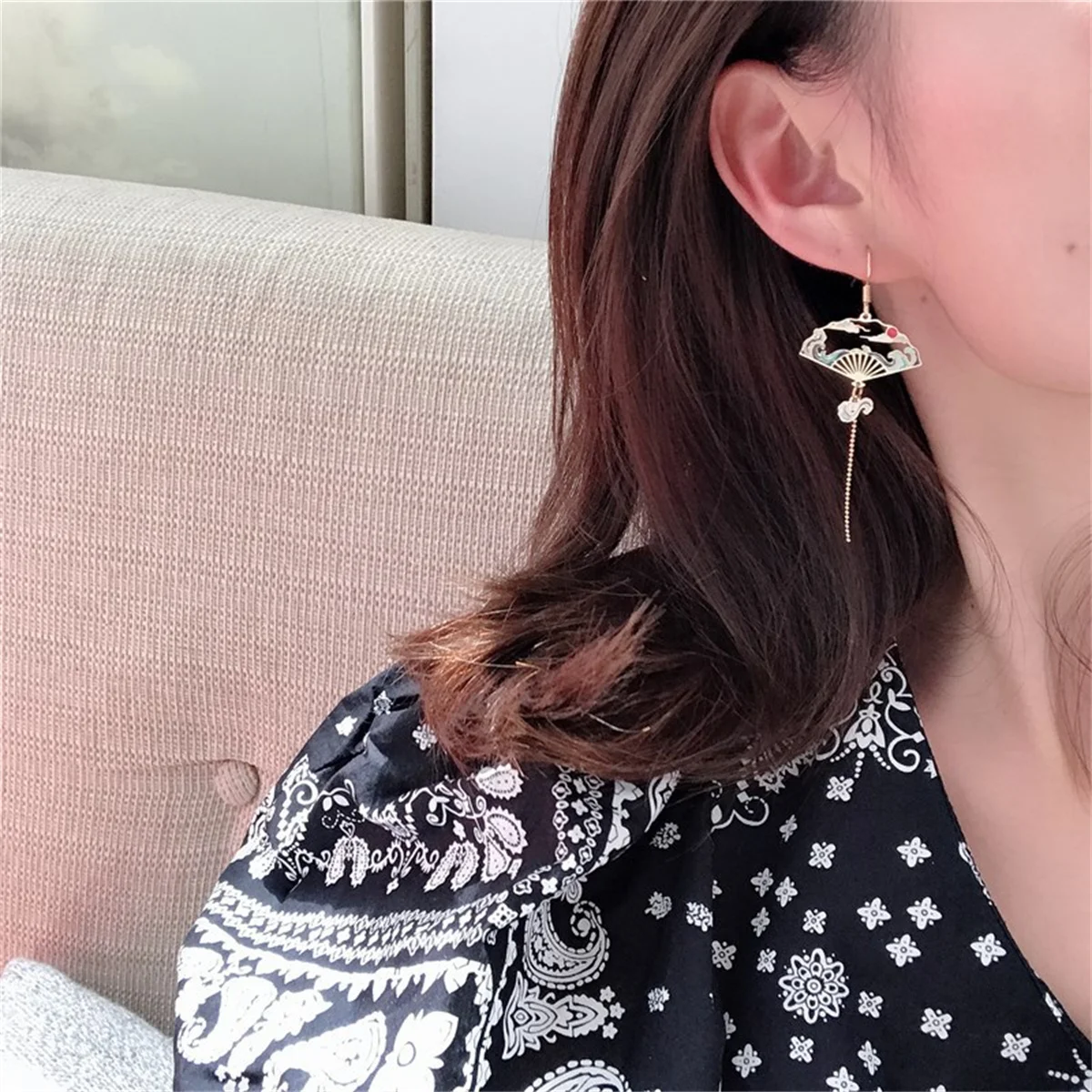 Chinese Style Folding Fan Birds Cloud Hanging Dangle Ethnic Earring Women Asymmetric Fish Cat Rabbit Bird Animal Drop Earrings