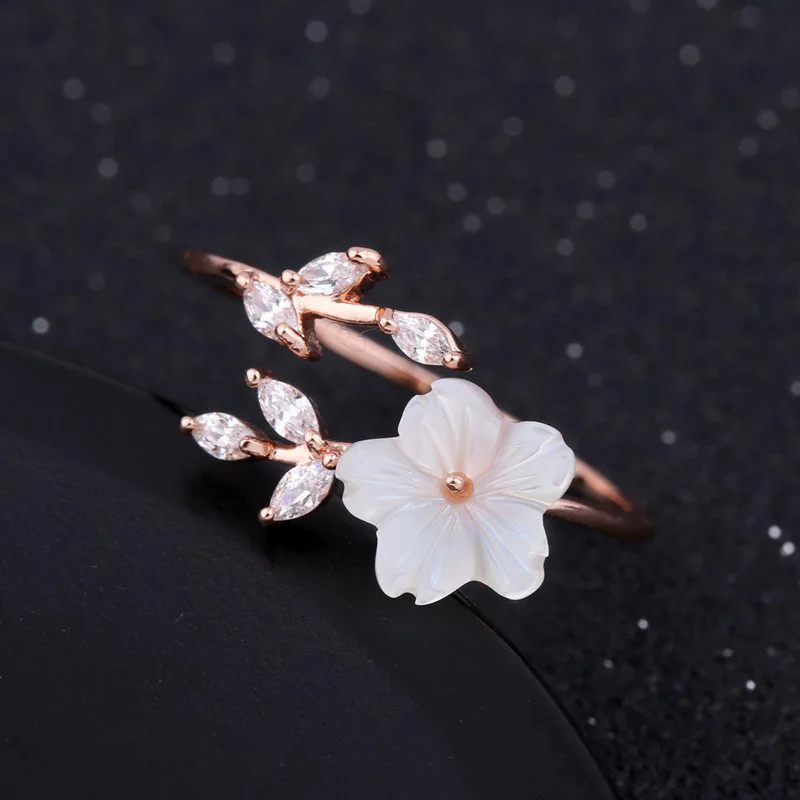 Women's Romantic Flower Engagement Finger Rings Shiny Crystal Lovely Small Shell Leaf Rose Gold Opening Wedding Ring Band Gifts