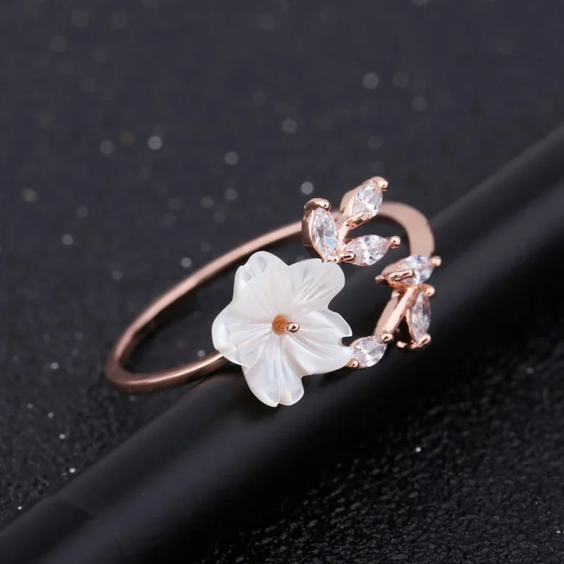 Women's Romantic Flower Engagement Finger Rings Shiny Crystal Lovely Small Shell Leaf Rose Gold Opening Wedding Ring Band Gifts