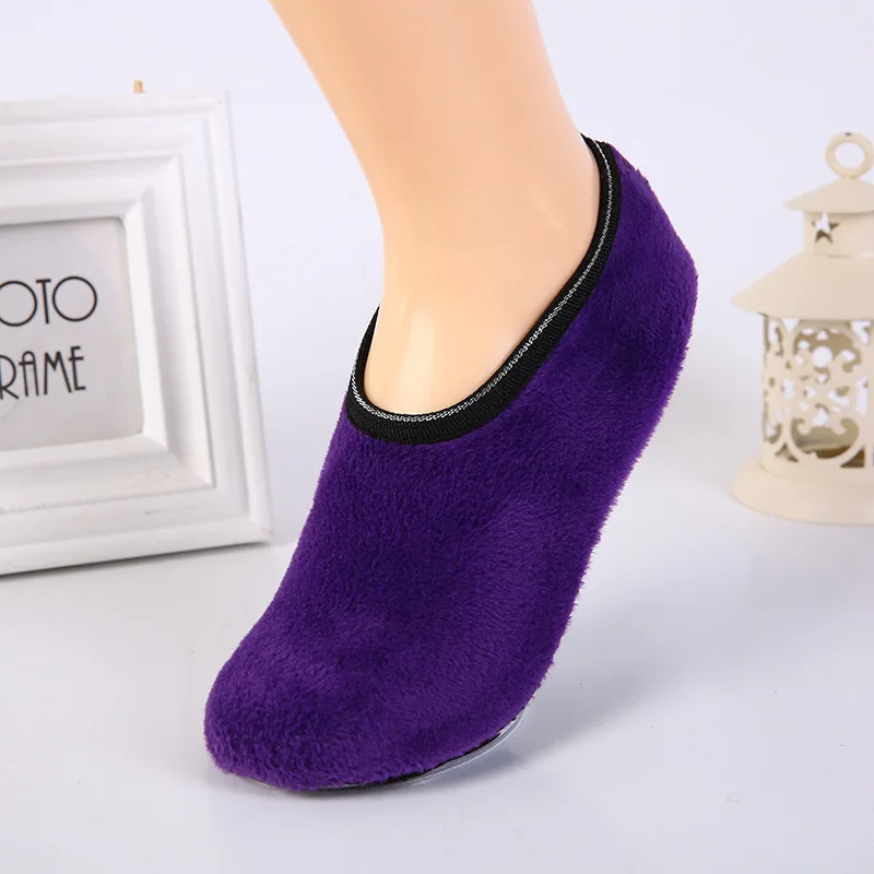 Qisin 1Pair New Arrived Fashion Warm Antiskid Thick Home Floor Socks Woman Warm Slippers Solid Color Sock Bedroom Shoes Slippers
