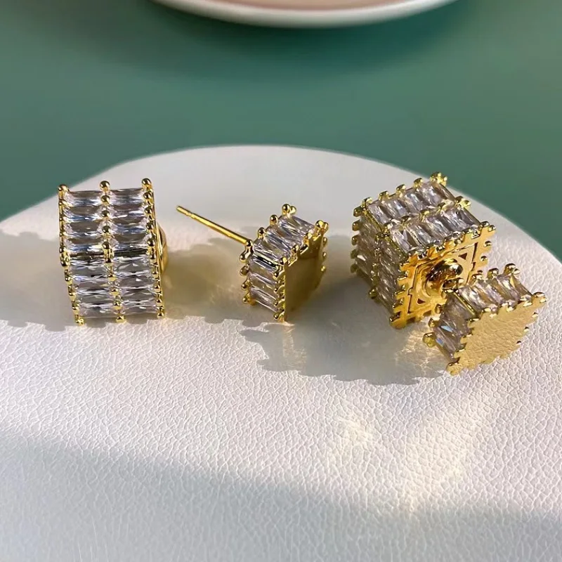 High-quality High-End Zircon Vintage Fashion Jewelry, Women Cubic Square Earrings Women's Light Luxury Style Earrings Girl Gifts