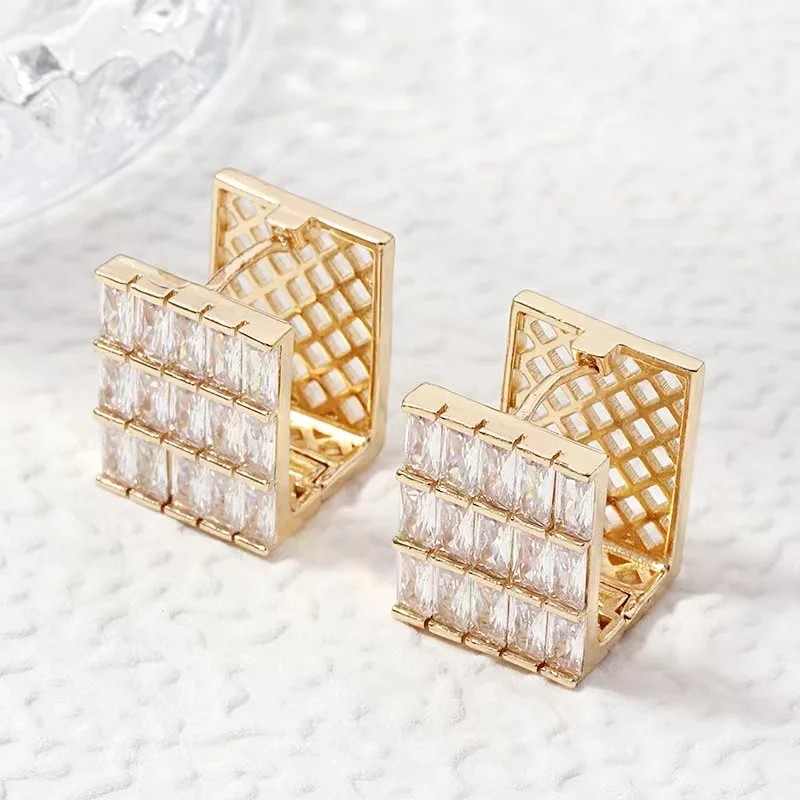 High-quality High-End Zircon Vintage Fashion Jewelry, Women Cubic Square Earrings Women's Light Luxury Style Earrings Girl Gifts