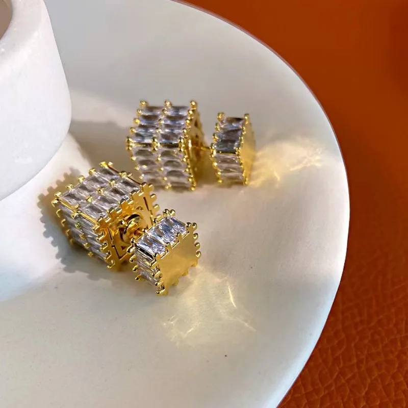 High-quality High-End Zircon Vintage Fashion Jewelry, Women Cubic Square Earrings Women's Light Luxury Style Earrings Girl Gifts