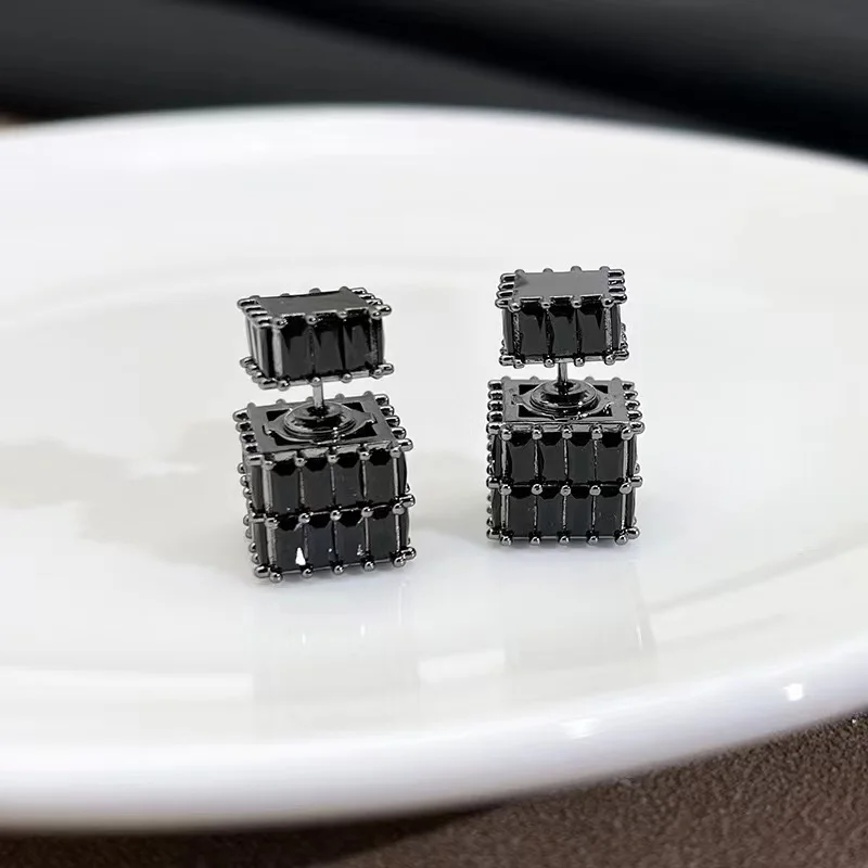 High-quality High-End Zircon Vintage Fashion Jewelry, Women Cubic Square Earrings Women's Light Luxury Style Earrings Girl Gifts
