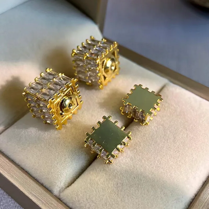 High-quality High-End Zircon Vintage Fashion Jewelry, Women Cubic Square Earrings Women's Light Luxury Style Earrings Girl Gifts
