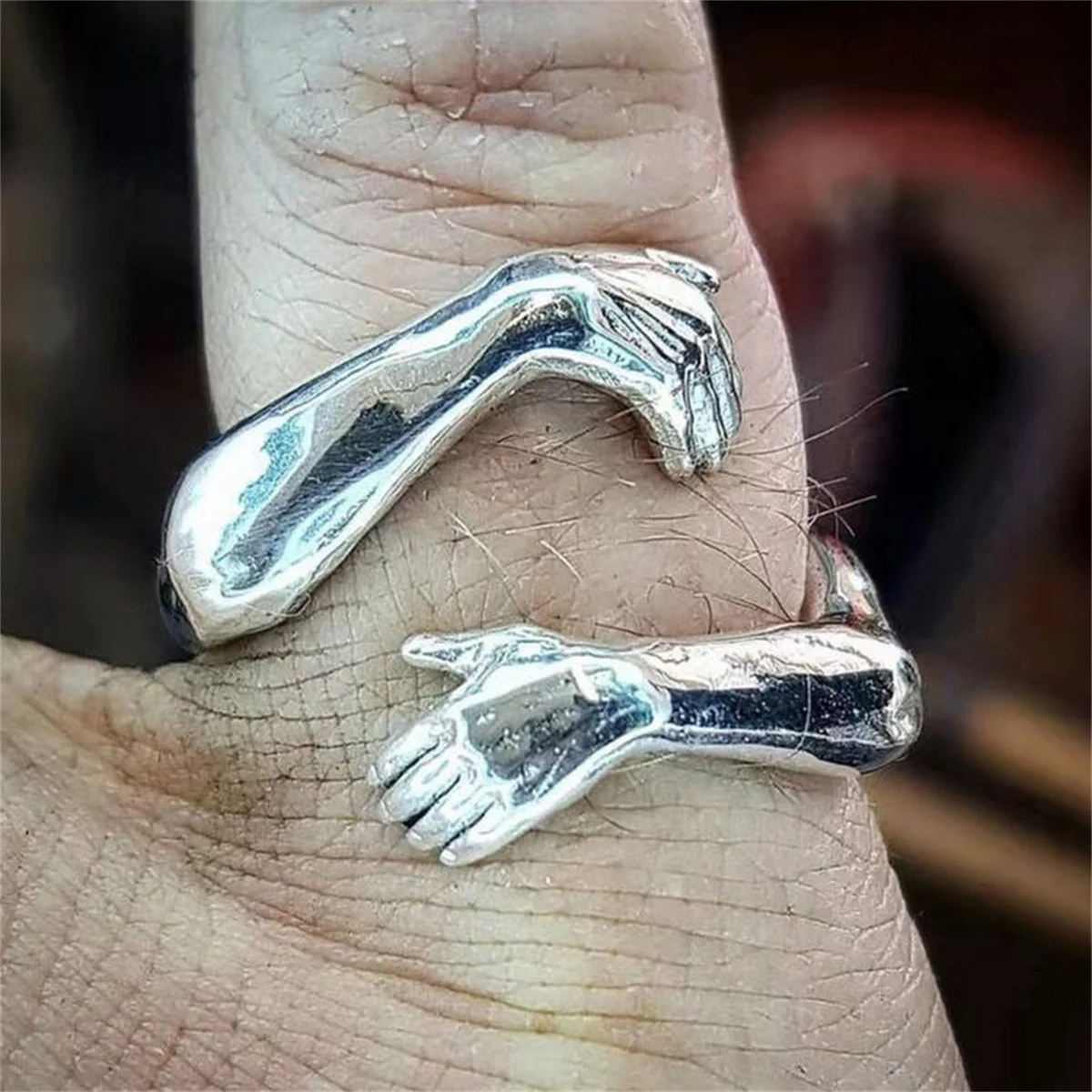 New Romantic Love Hug Carved Hand Rings Creative Love Forever Opening Finger Adjustable Hand Ring For Women Men Fashion Jewelry
