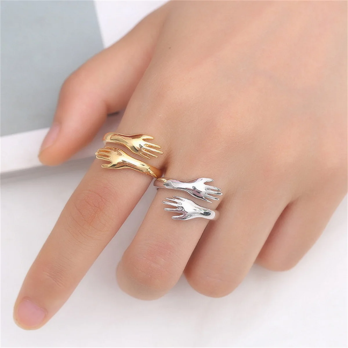 New Romantic Love Hug Carved Hand Rings Creative Love Forever Opening Finger Adjustable Hand Ring For Women Men Fashion Jewelry