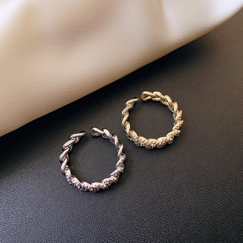 2025 New Luxury Zircon Twist Design Gold Silvery Colour Ring For Woman Fashion Korean Jewelry Wedding Party Unusual Finger Rings