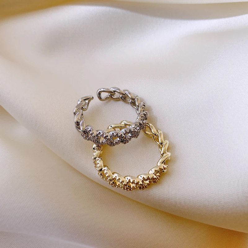 2025 New Luxury Zircon Twist Design Gold Silvery Colour Ring For Woman Fashion Korean Jewelry Wedding Party Unusual Finger Rings