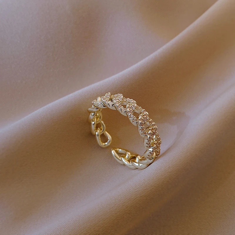 2025 New Luxury Zircon Twist Design Gold Silvery Colour Ring For Woman Fashion Korean Jewelry Wedding Party Unusual Finger Rings