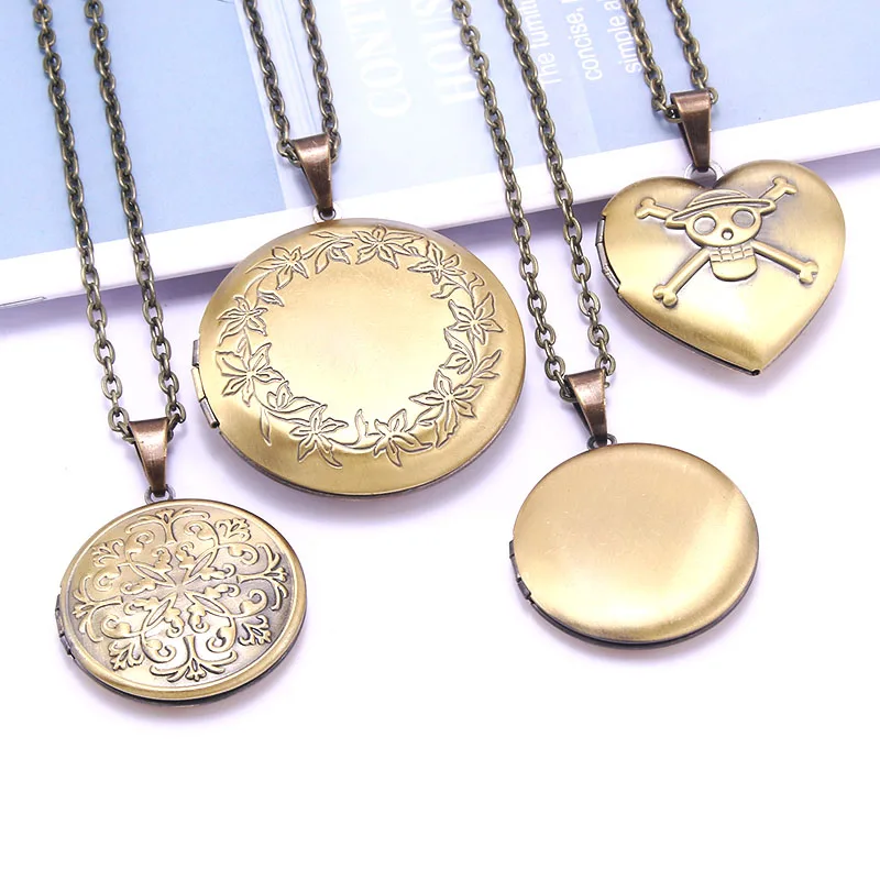 Copper Color Love Heart Locket Pendants for Women Men Openable Photo Frame Glossy Family Pet Picture Necklace Family Love Gift