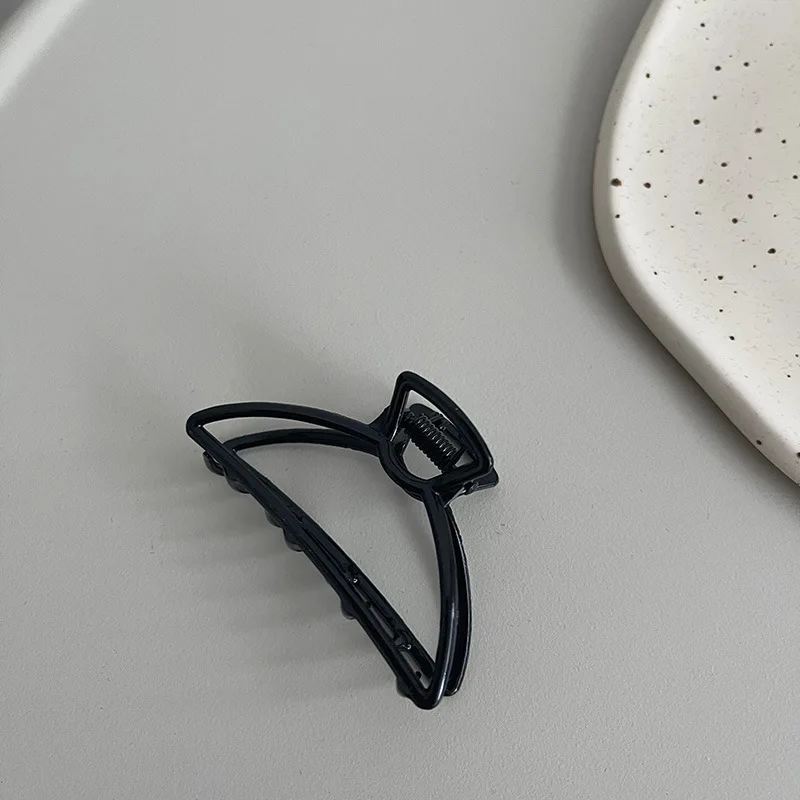 Ruoshui Woman Vintage Metal Hair Claws Small Hairpins Simple Hair Clips Women Hairgrip Barrettes Hair Accessories Headwear