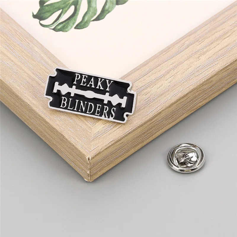 Peaky Blinder Fashion Razor Blade Pin Badge Metal Enamel Pins Brooch Backpack Accessory for Men Friends Fathers Gift