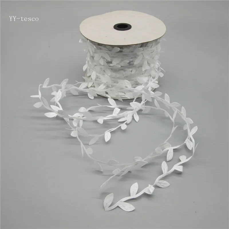 New Arrivals 2 yards lace ribbon Tape 25mm white lace fabric Sewing underwear DIY clothing Accessories