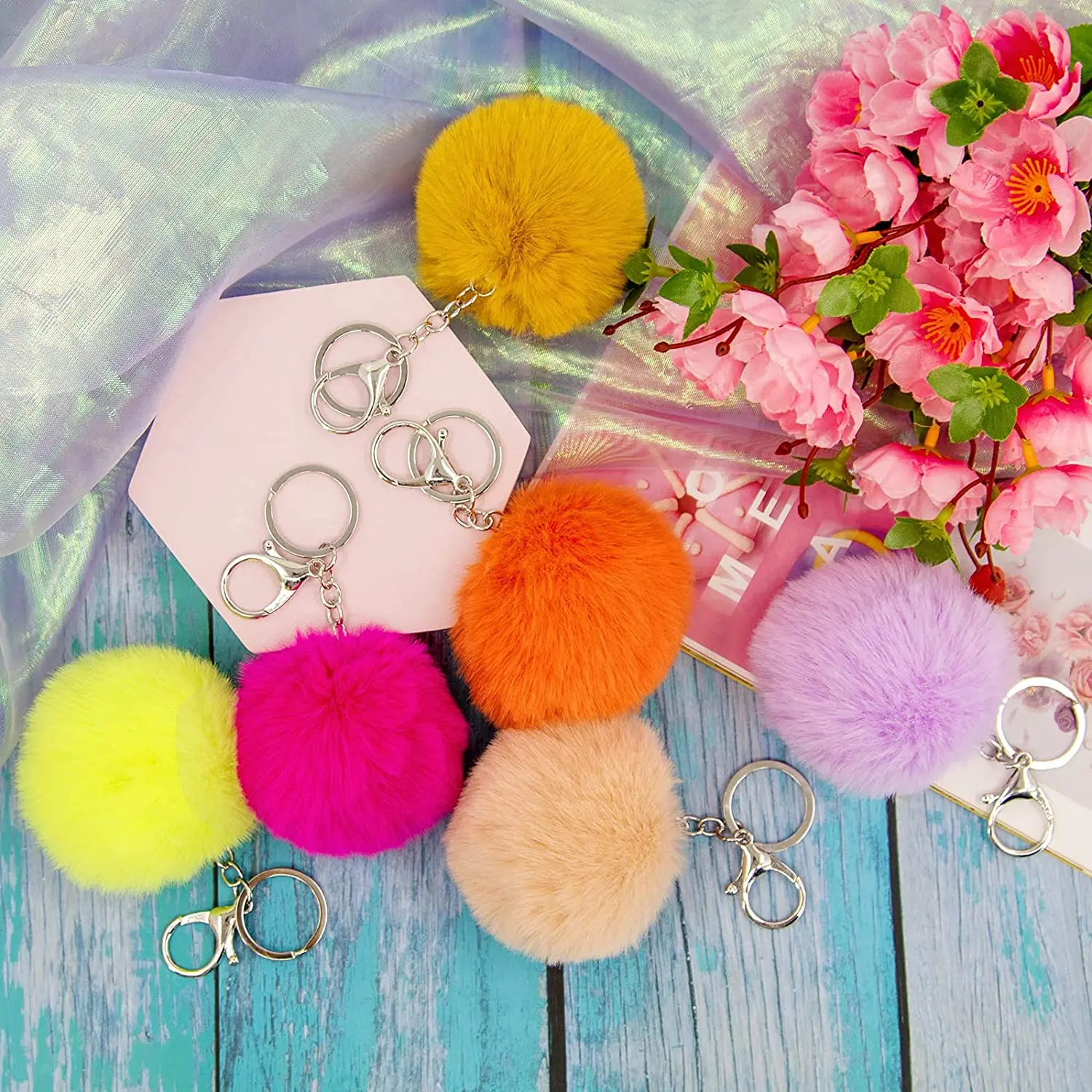 Cute Black Pompoms Ball Keychain Women Faux Rabbit Fur Car Key Chains Fluffy DIY Backpack Pendant Charms Gift Jewelry Accessorie