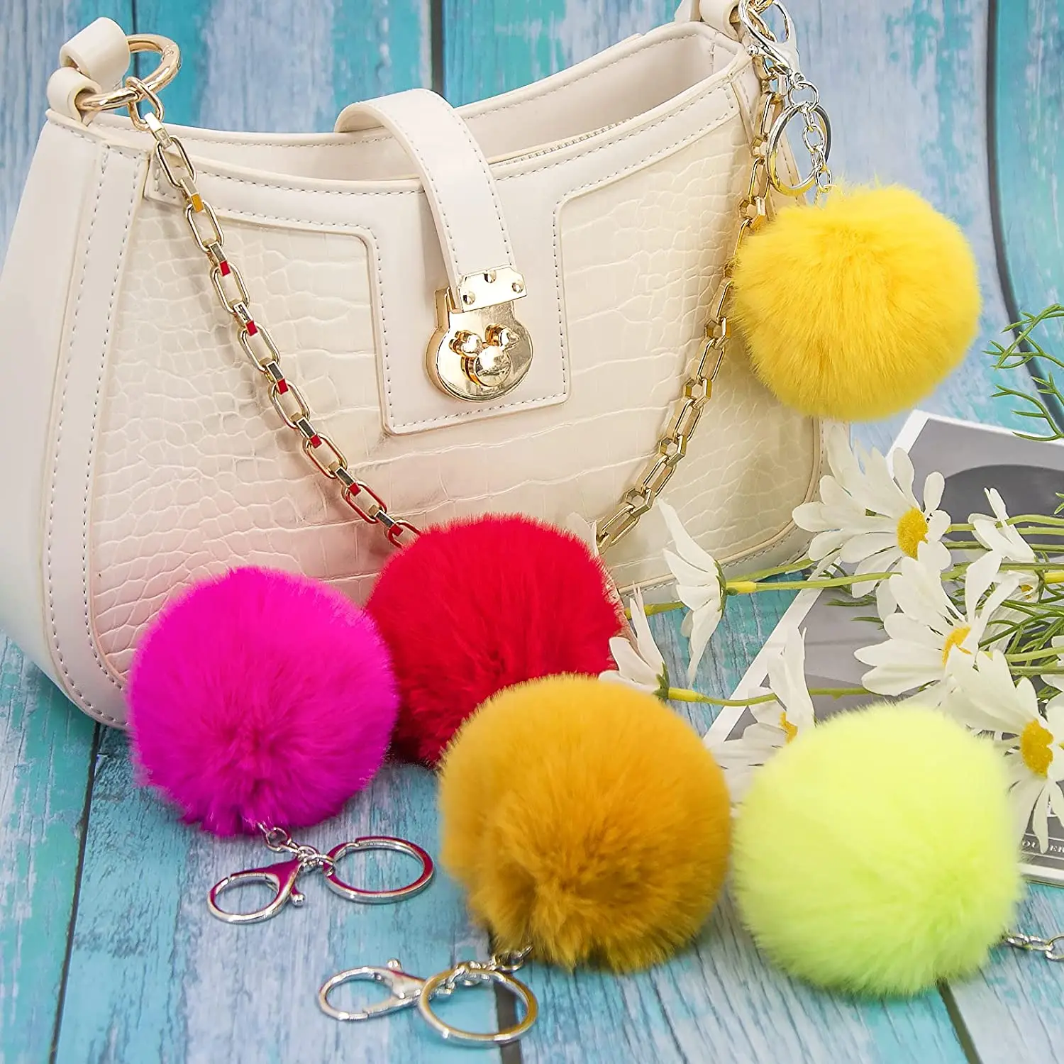 Cute Black Pompoms Ball Keychain Women Faux Rabbit Fur Car Key Chains Fluffy DIY Backpack Pendant Charms Gift Jewelry Accessorie