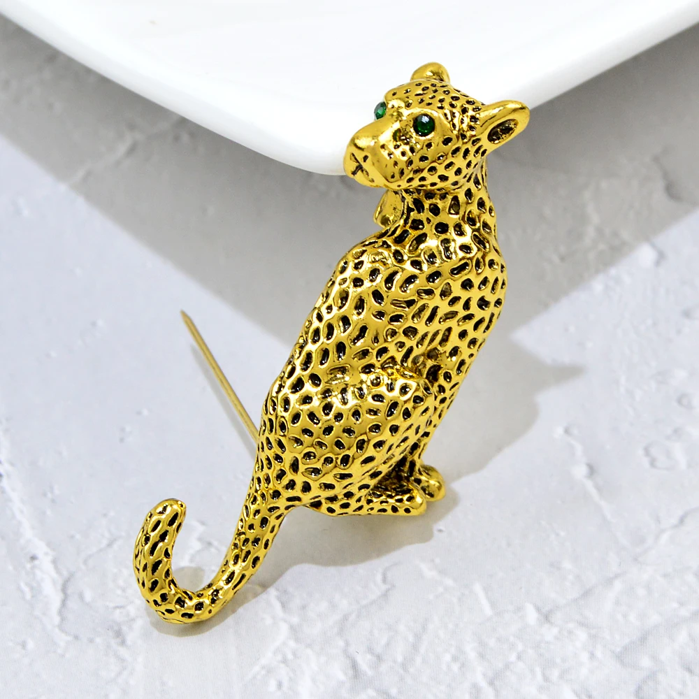 CINDY XIANG Leopard Brooch Pin Animal Jewelry Winter Coat Dress Party Accessories Gift