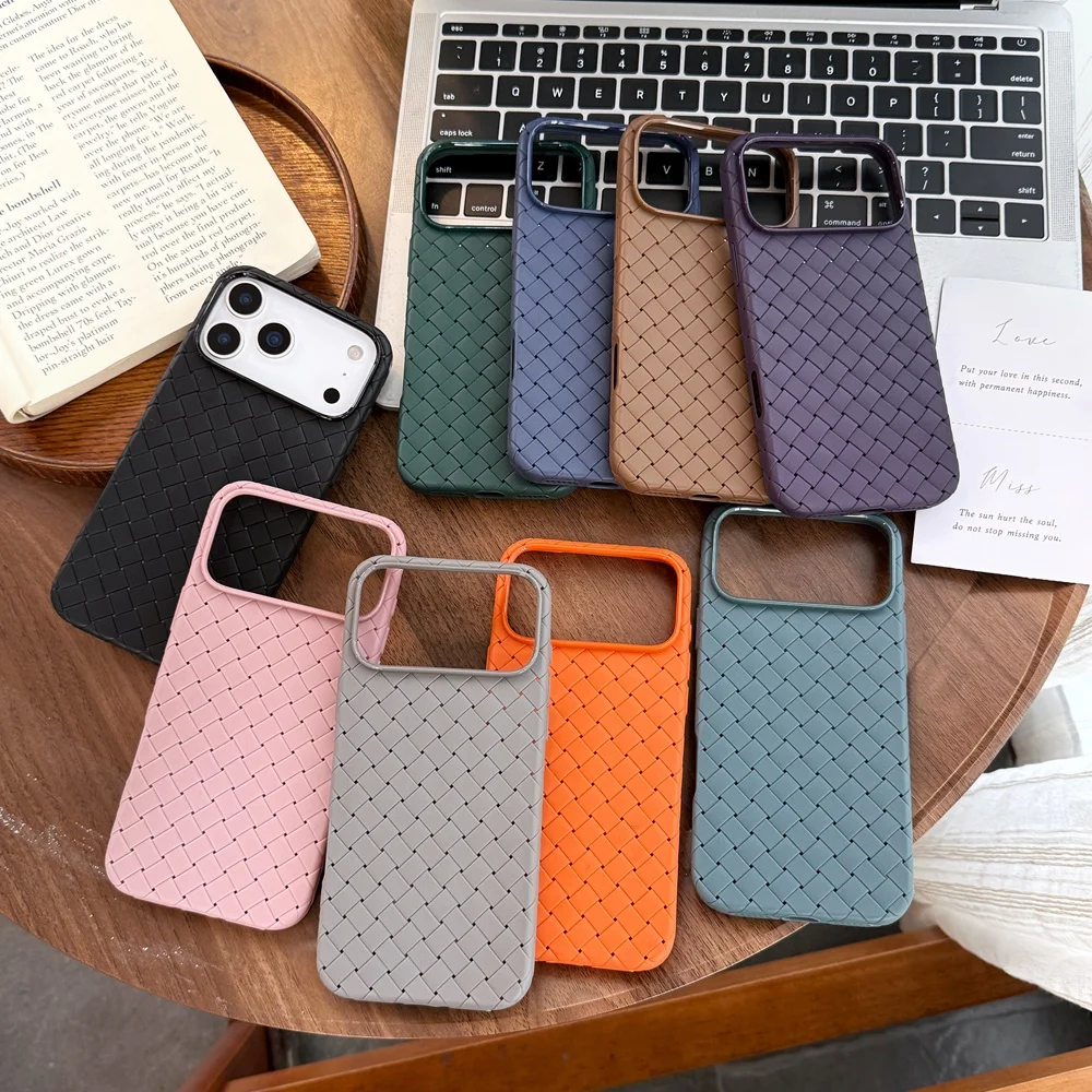 Ultra Thin 3D Knits Skin Phone Case For iPhone 17 16 15 14 12 13 Pro Max 16 Plus 16e Air Soft TPU Cover