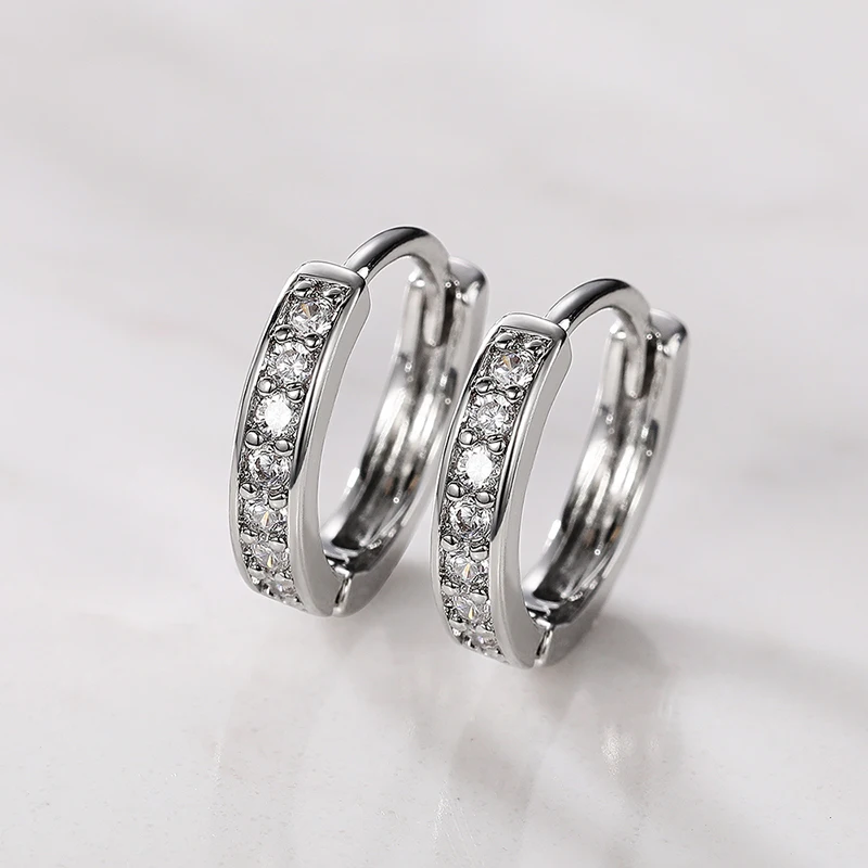 Huitan Luxury Silver Color Women Hoop Earrings Small Circle Dazzling CZ Delicate Female Party Earring Daily Wear Classic Jewelry