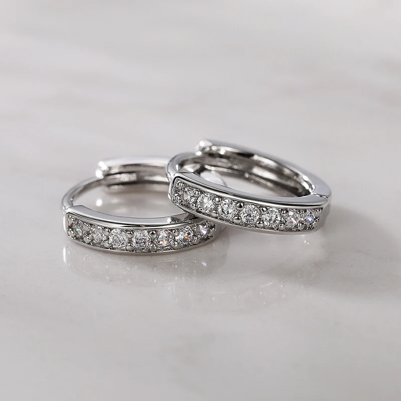 Huitan Luxury Silver Color Women Hoop Earrings Small Circle Dazzling CZ Delicate Female Party Earring Daily Wear Classic Jewelry